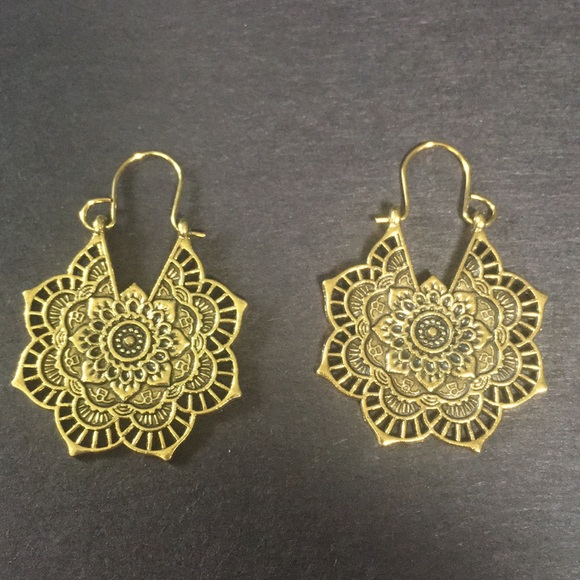 ❤️gorgeous vintage gold mandala drop earring - Picture 6 of 7